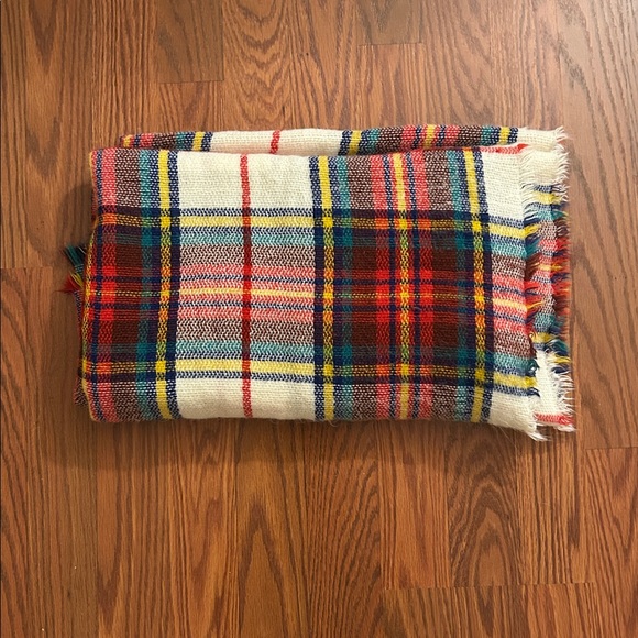 Old Navy Accessories - Old Navy Plaid Scarf